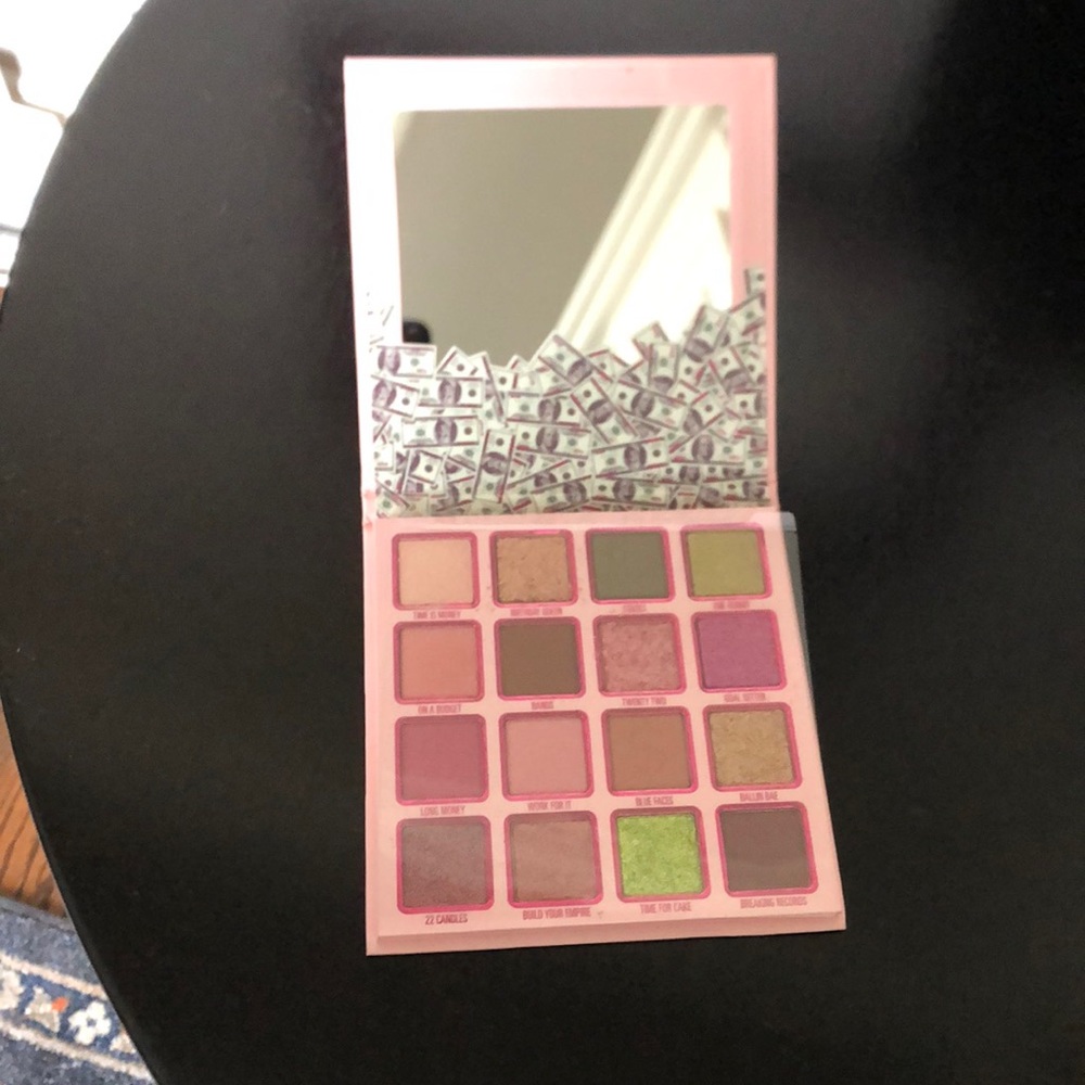 Kylie Jenner You’re So Money palette